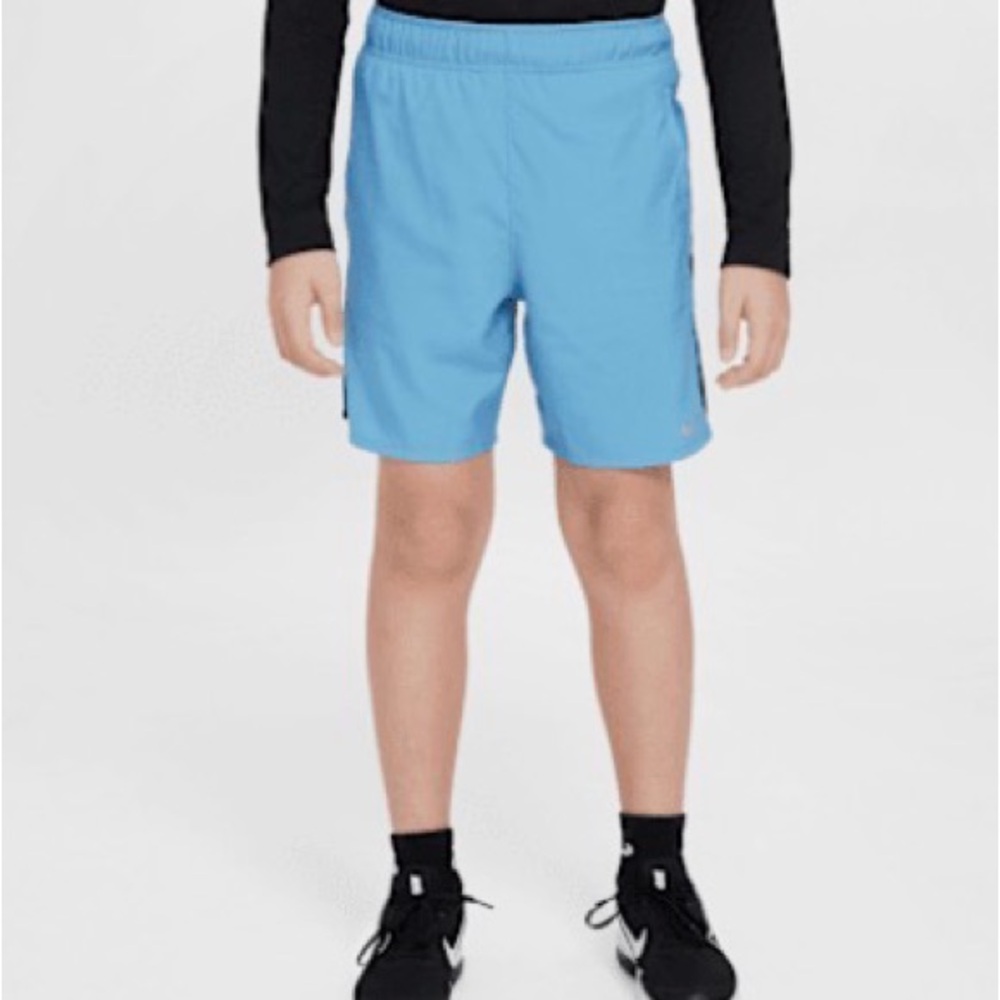 Nike dri-fit challenger youth size large shorts